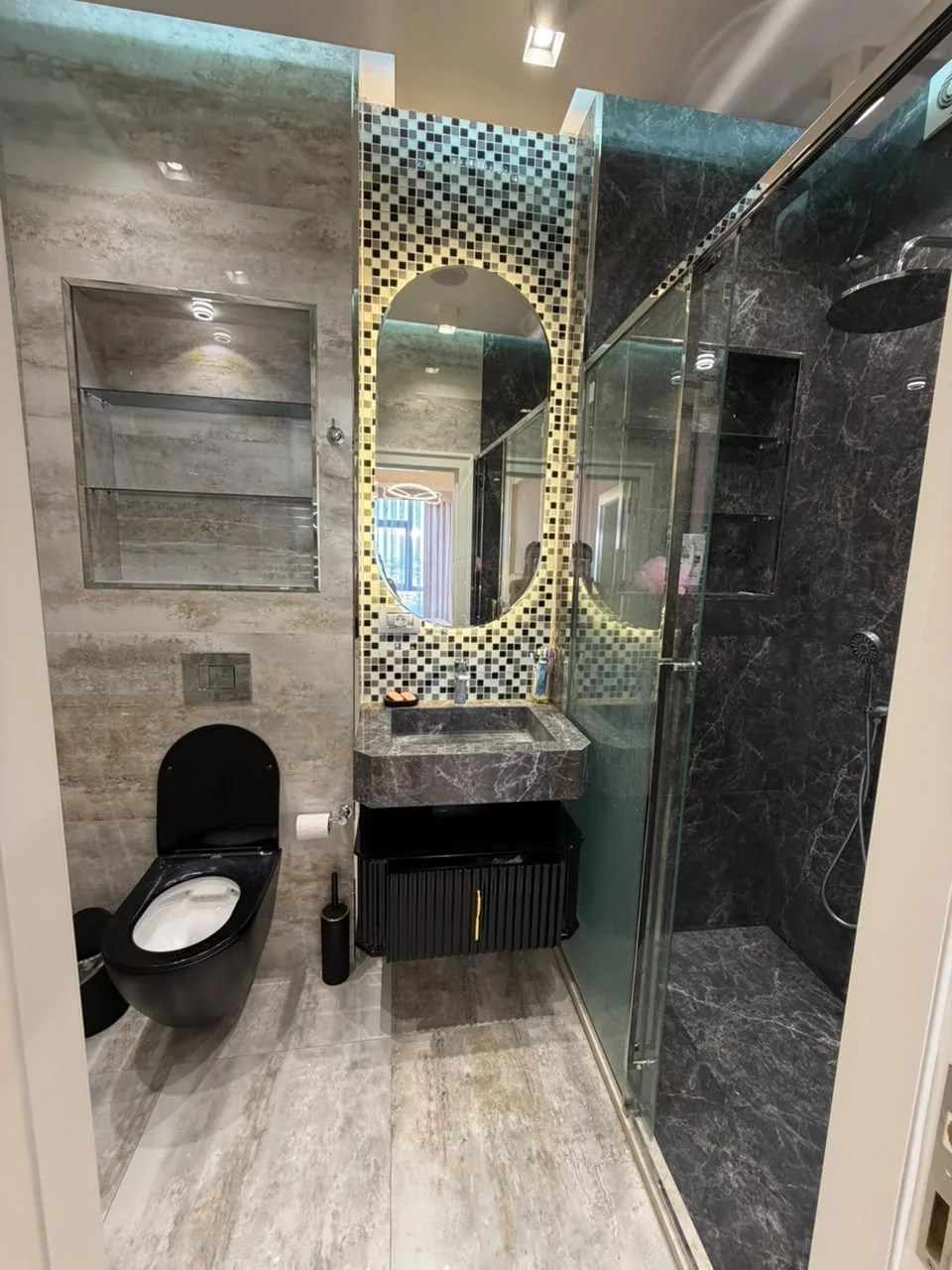 Rəssamlıq yanı 4 otaq 2500azn