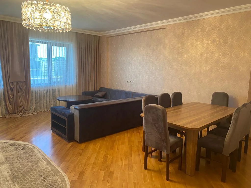 Kirayə 3 otaqlı Mənzil 161 m² Nərimanov r. – şəkil 5
