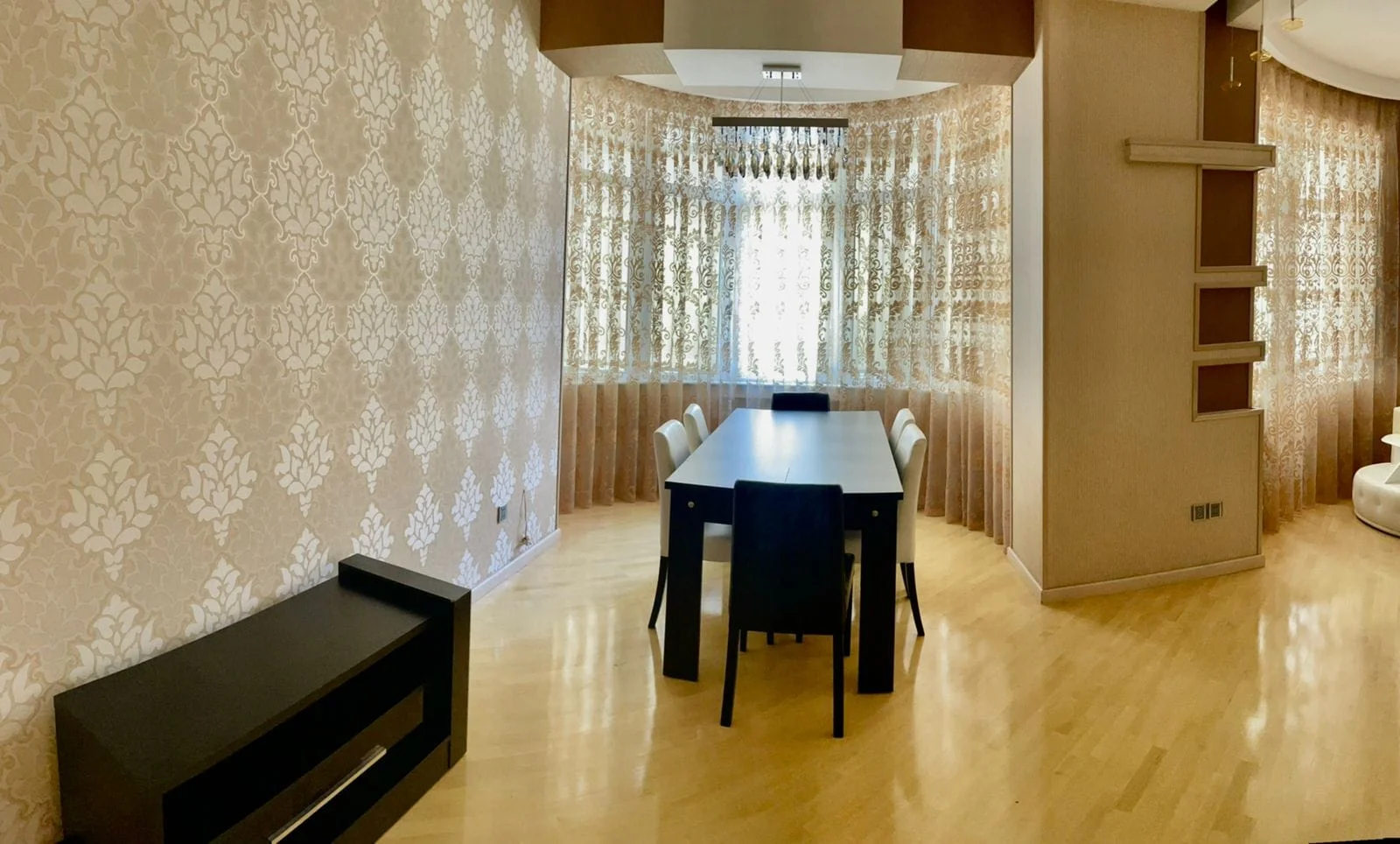 Kirayə 2 otaqlı Mənzil 130 m² Nərimanov r. – şəkil 2
