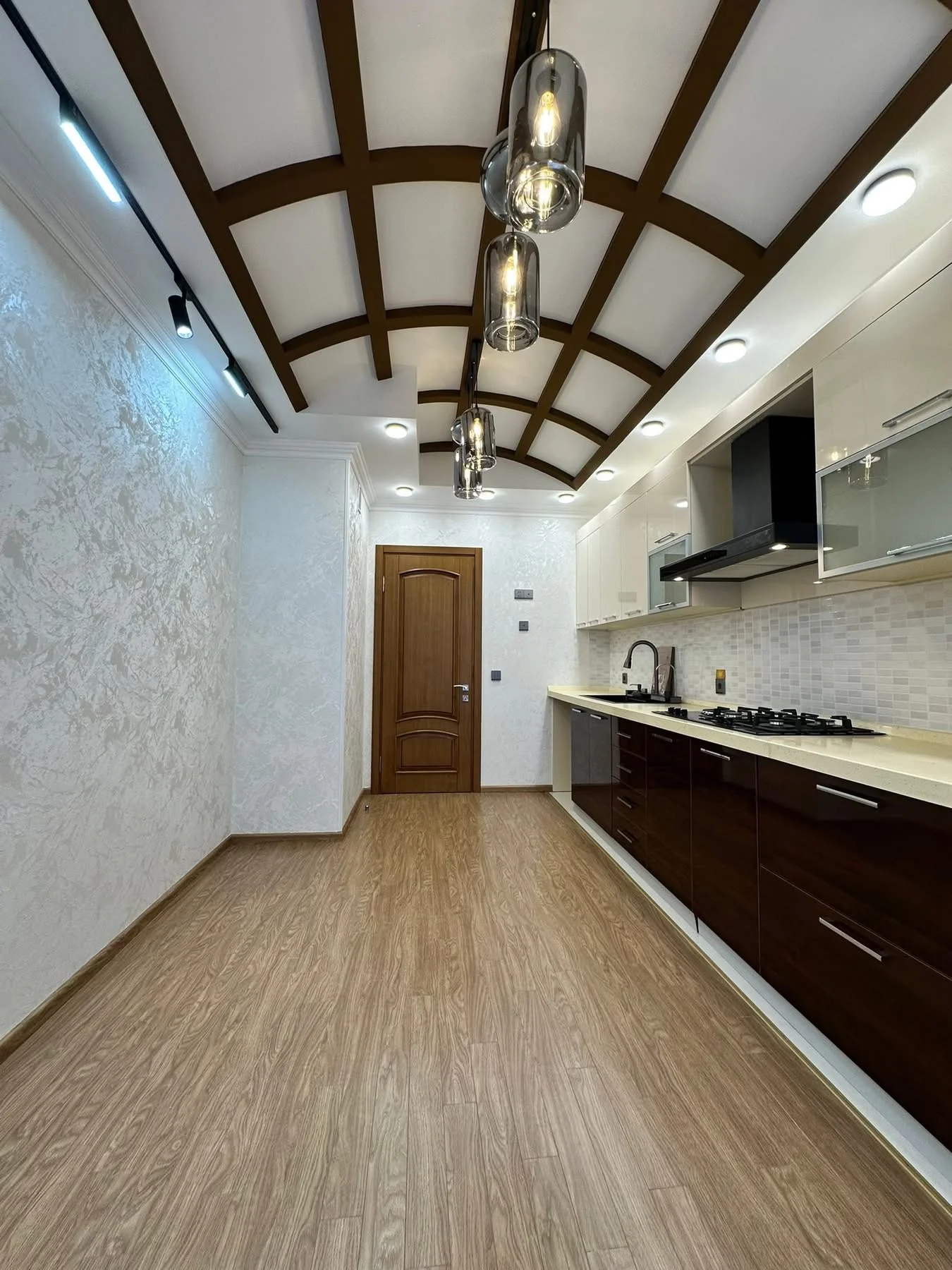 Satılır 3 otaqlı Mənzil 136 m² Suraxanı r.