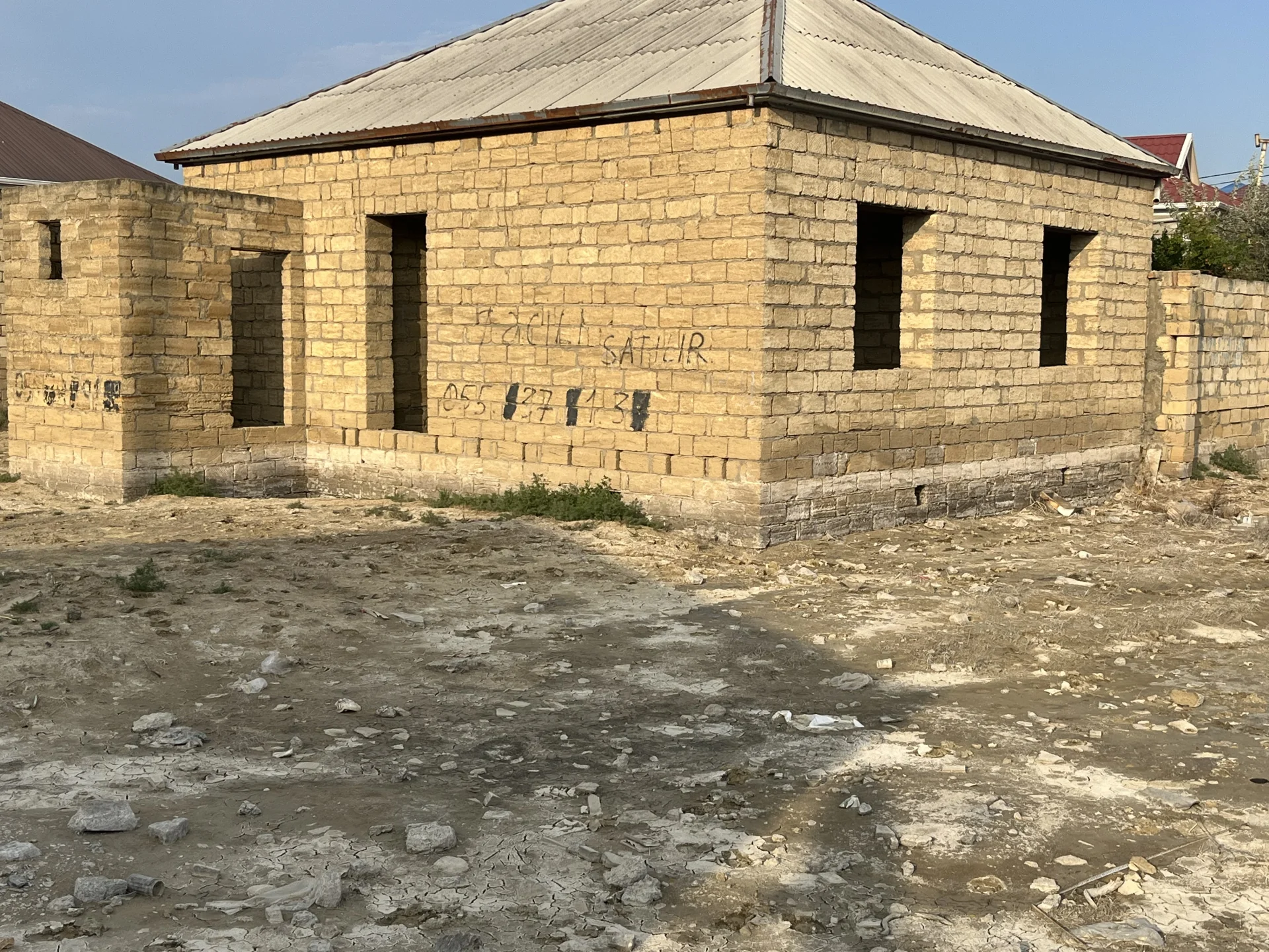 Satılır 4 otaqlı Həyət evi / Bağ evi 90 m² Abşeron r. Saray q. – şəkil 2