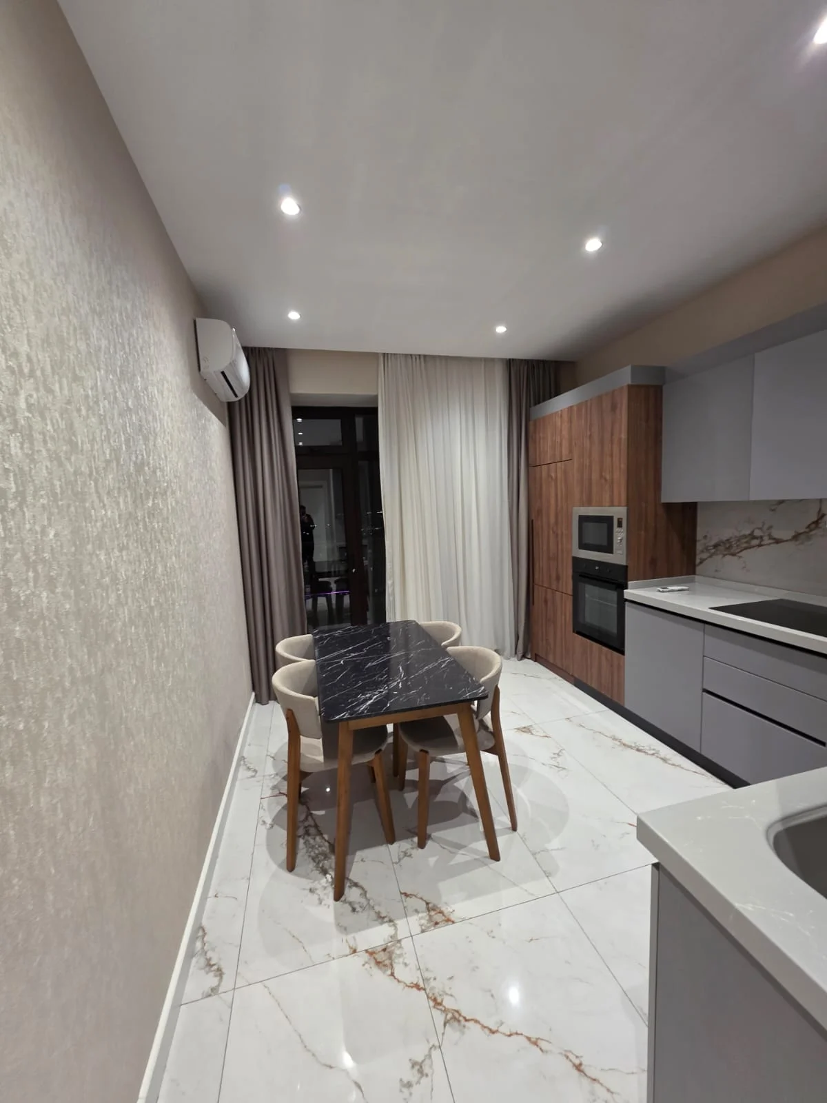 Kirayə 3 otaqlı Mənzil 146 m² Bakı – şəkil 13