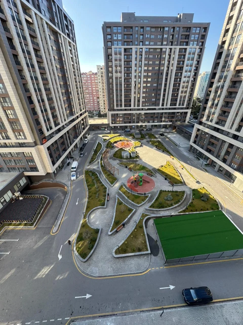 Kirayə 4 otaqlı Mənzil 140 m² Xətai r.