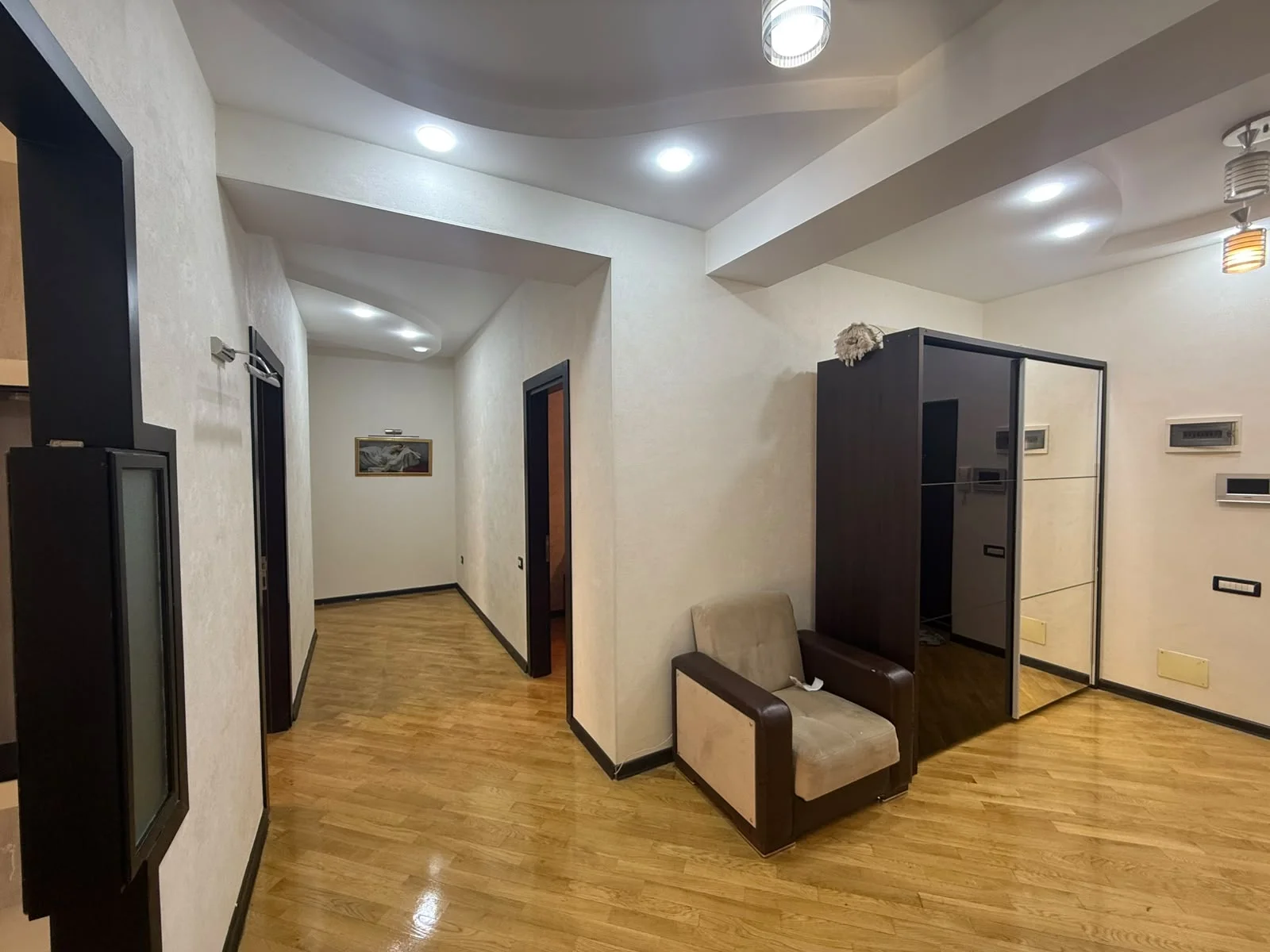 Kirayə 3 otaqlı Mənzil 130 m² Nərimanov r. Nərimanov m. – şəkil 3
