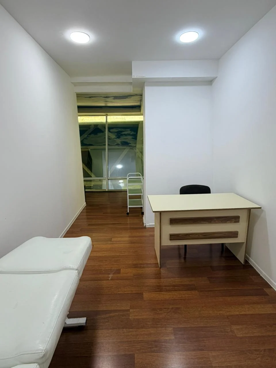 Kirayə 1 otaqlı Ofis 14 m² Nəsimi r.