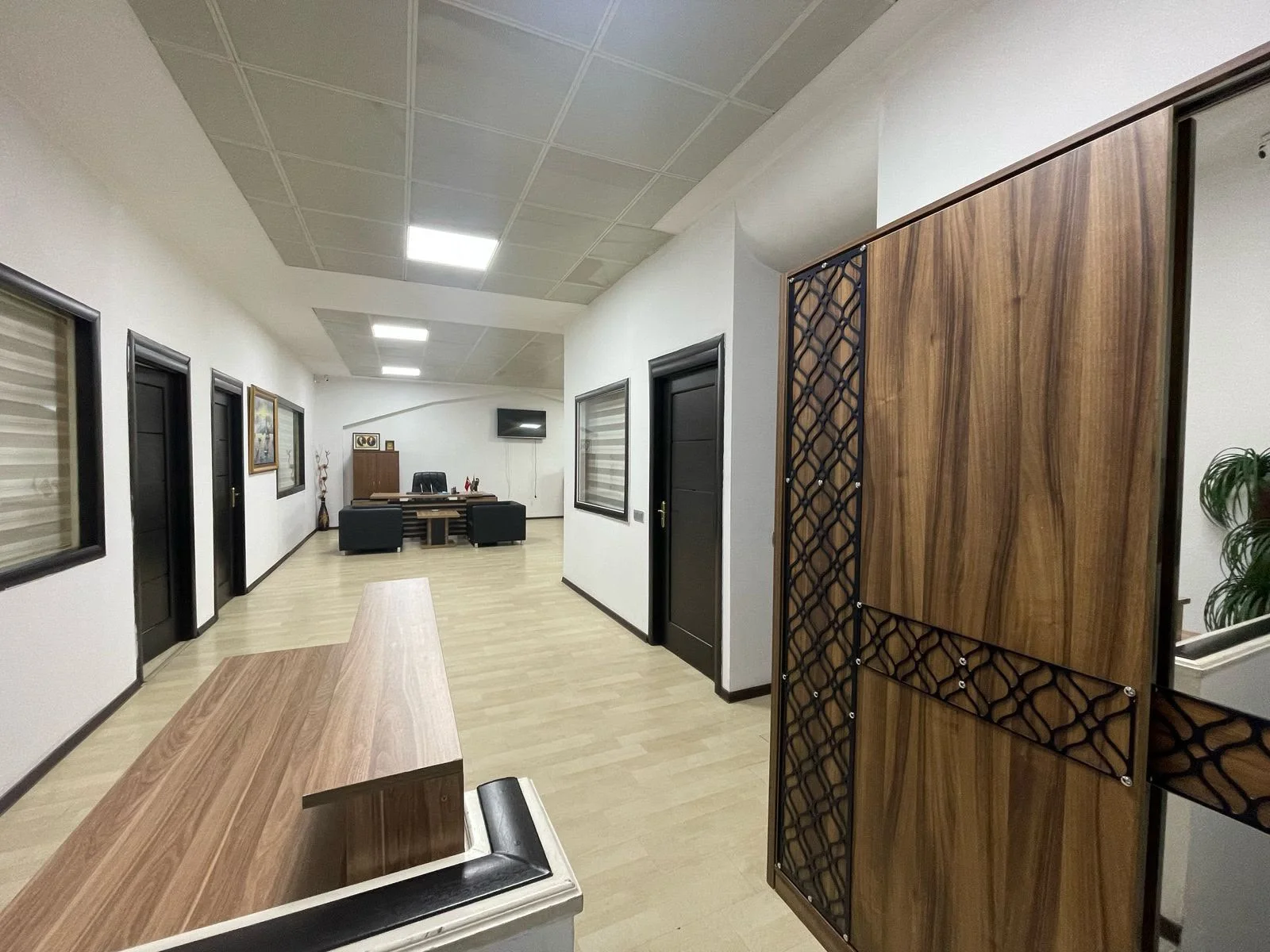 Kirayə 5 otaqlı Ofis 200 m² Xətai r.