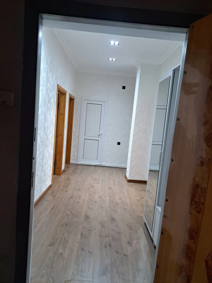 Kirayə 3 otaqlı Mənzil 112 m² Yasamal r.