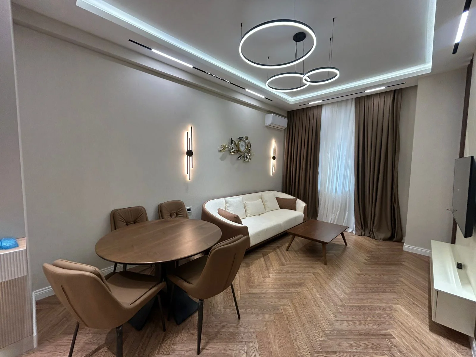 Kirayə 2 otaqlı Mənzil 70 m² Yasamal r. Elmlər Akademiyası m. – şəkil 18