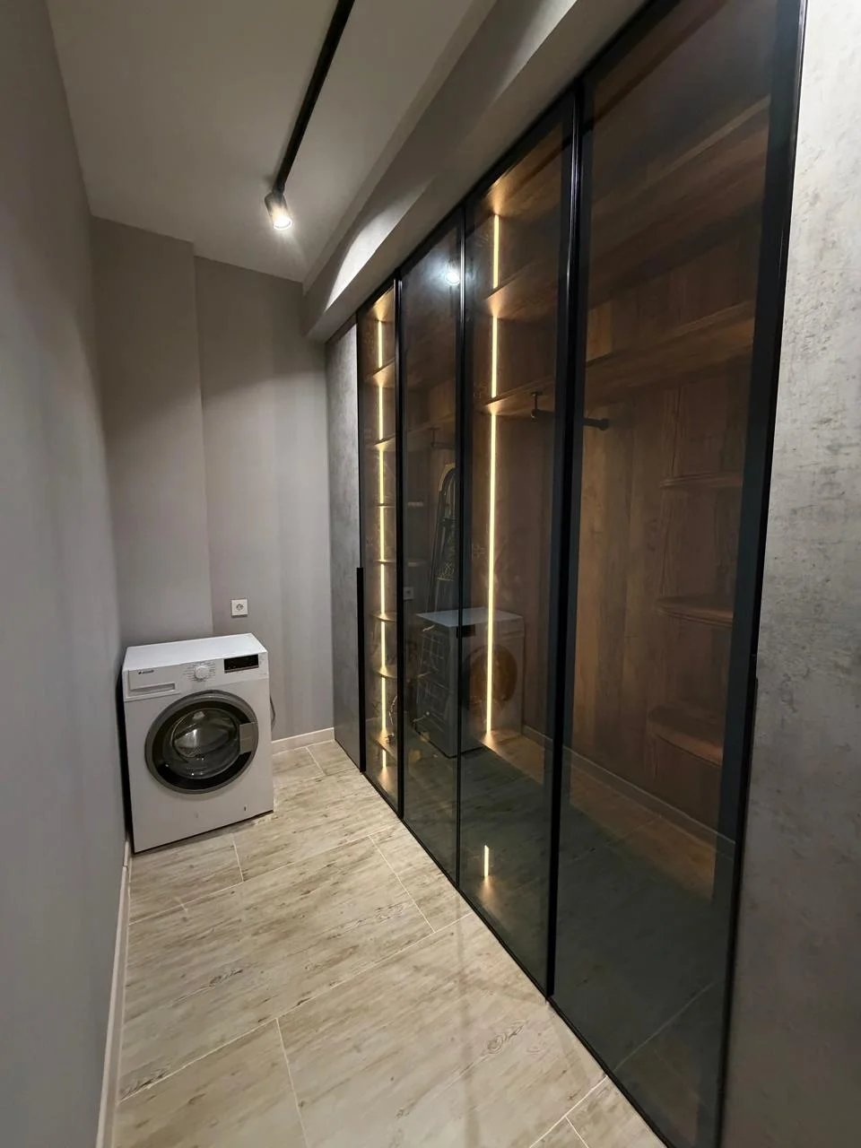 Kirayə 3 otaqlı Mənzil 110 m² Xətai r.