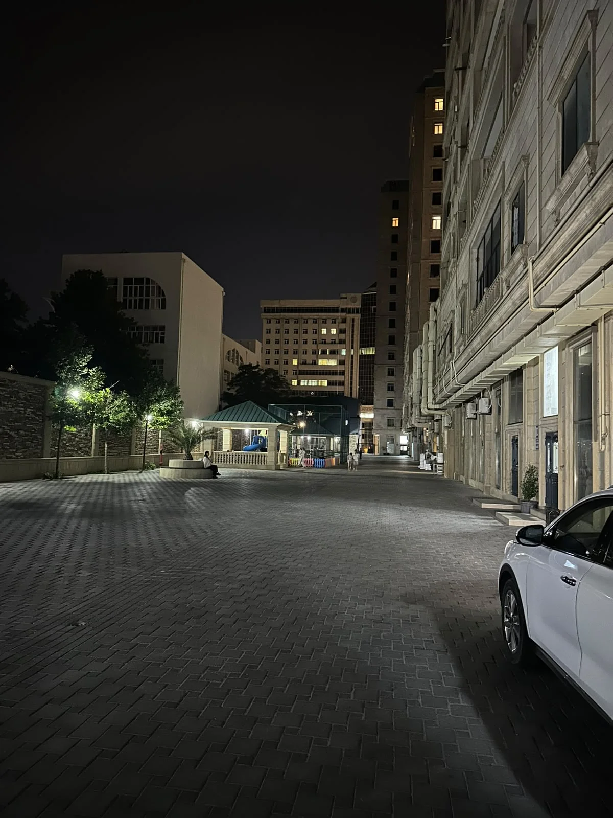 Satılır 3 otaqlı Mənzil 136 m² Nəsimi r.