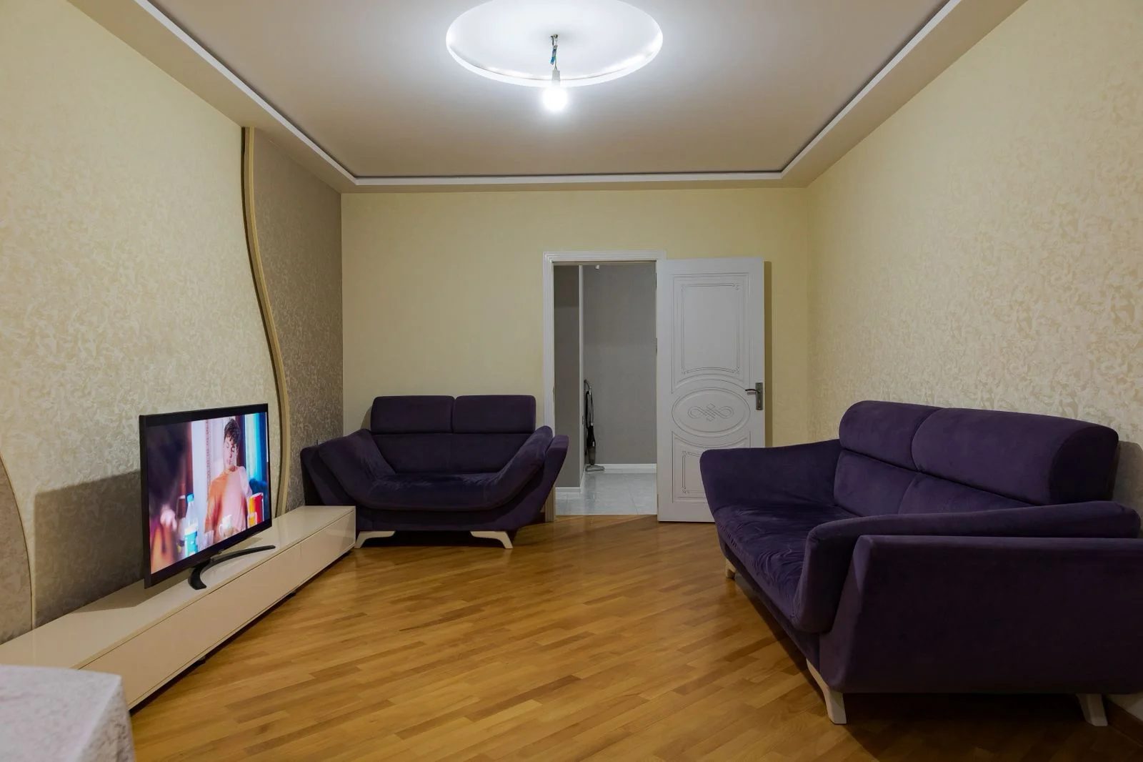 Kirayə 4 otaqlı Mənzil 100 m² Nəsimi r.