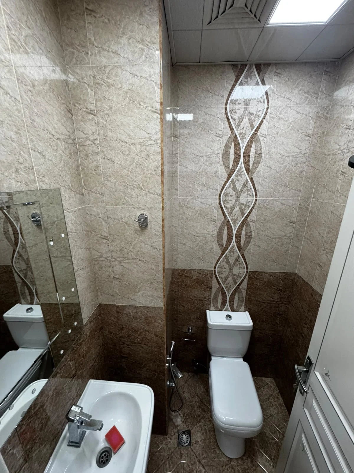Kirayə 3 otaqlı Mənzil 105 m² Yasamal r. 20 Yanvar m. – şəkil 14