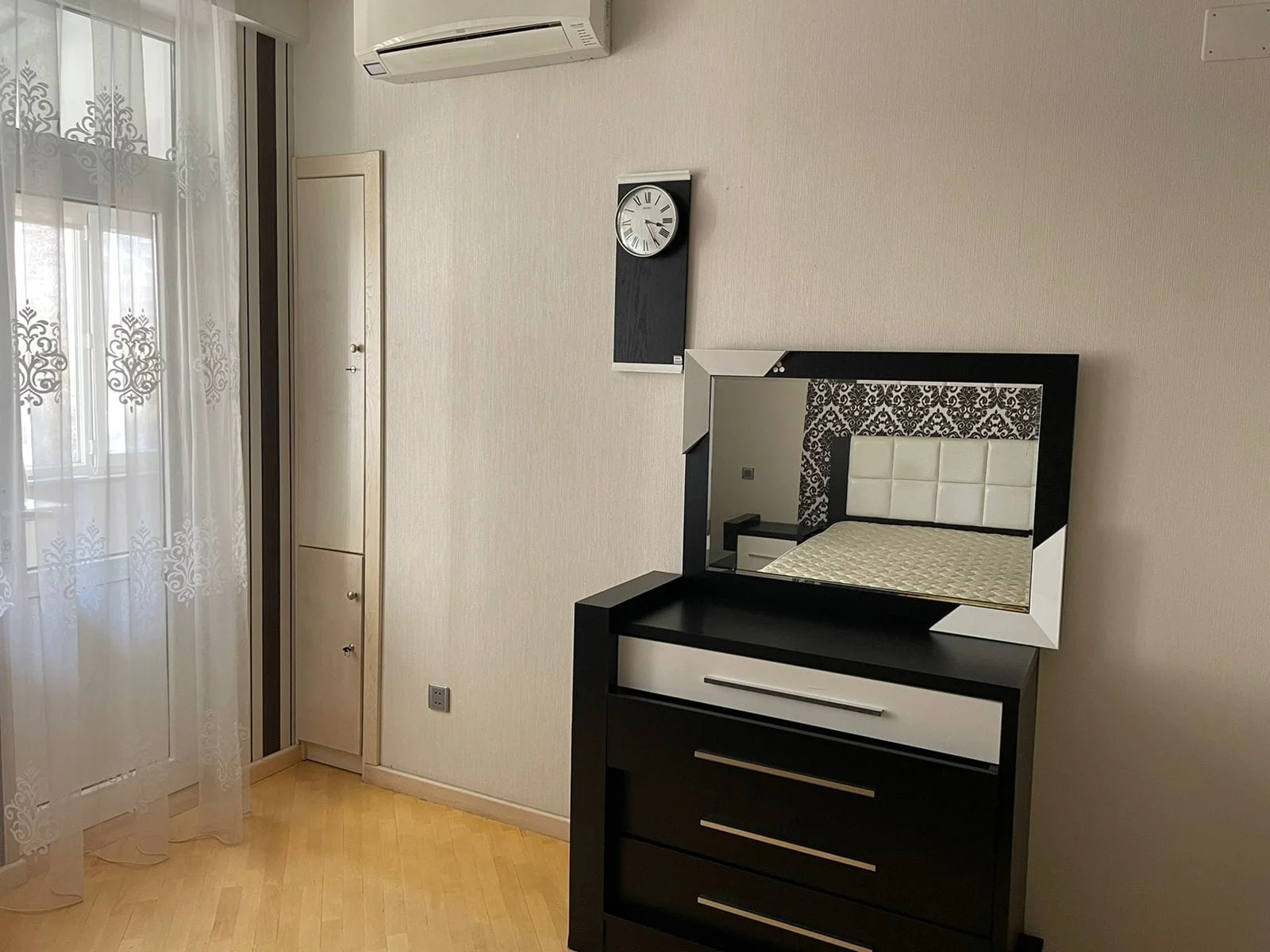 Kirayə 2 otaqlı Mənzil 130 m² Nərimanov r. – şəkil 7