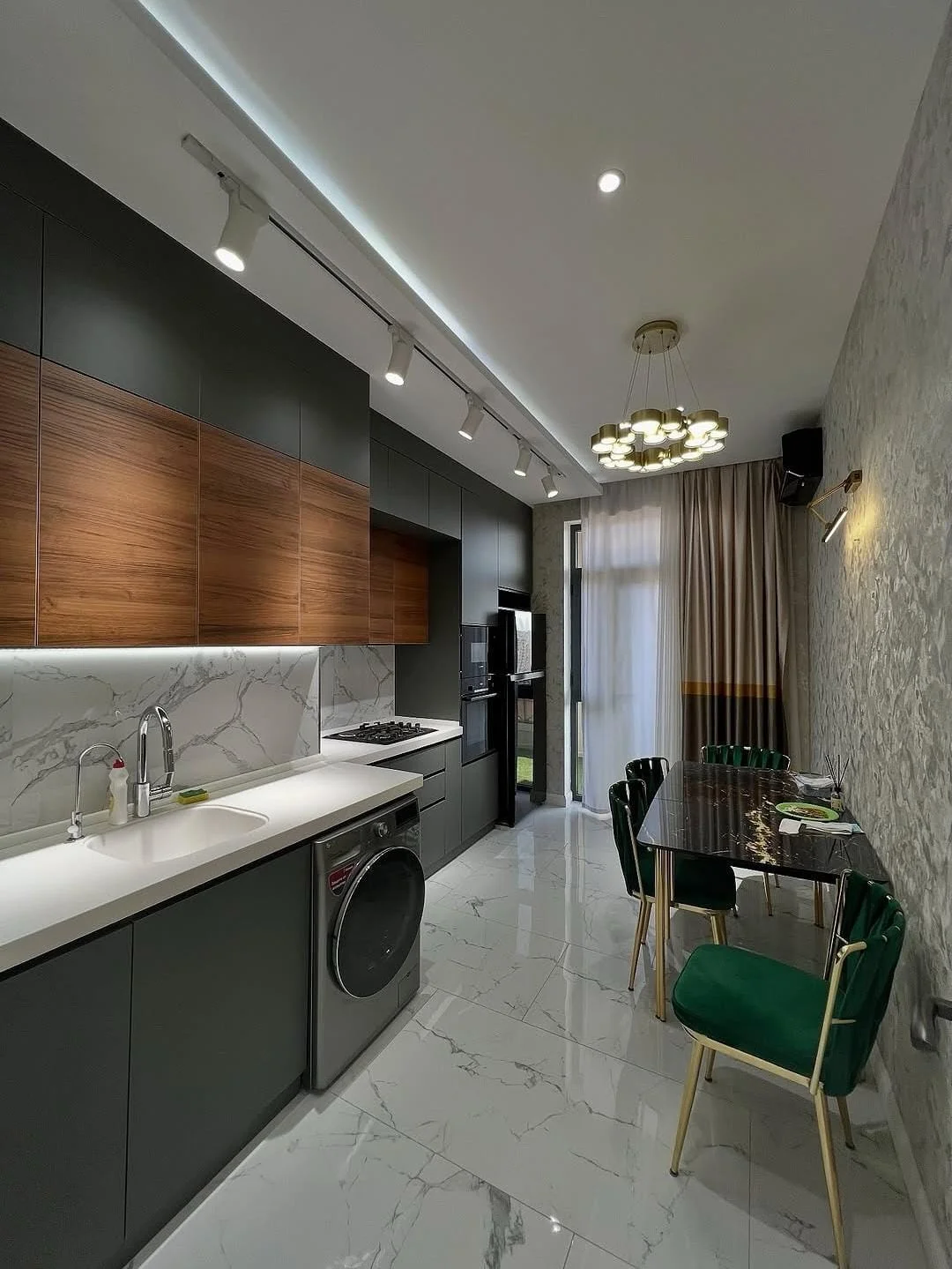 Kirayə 3 otaqlı Mənzil 125 m² Nəsimi r.