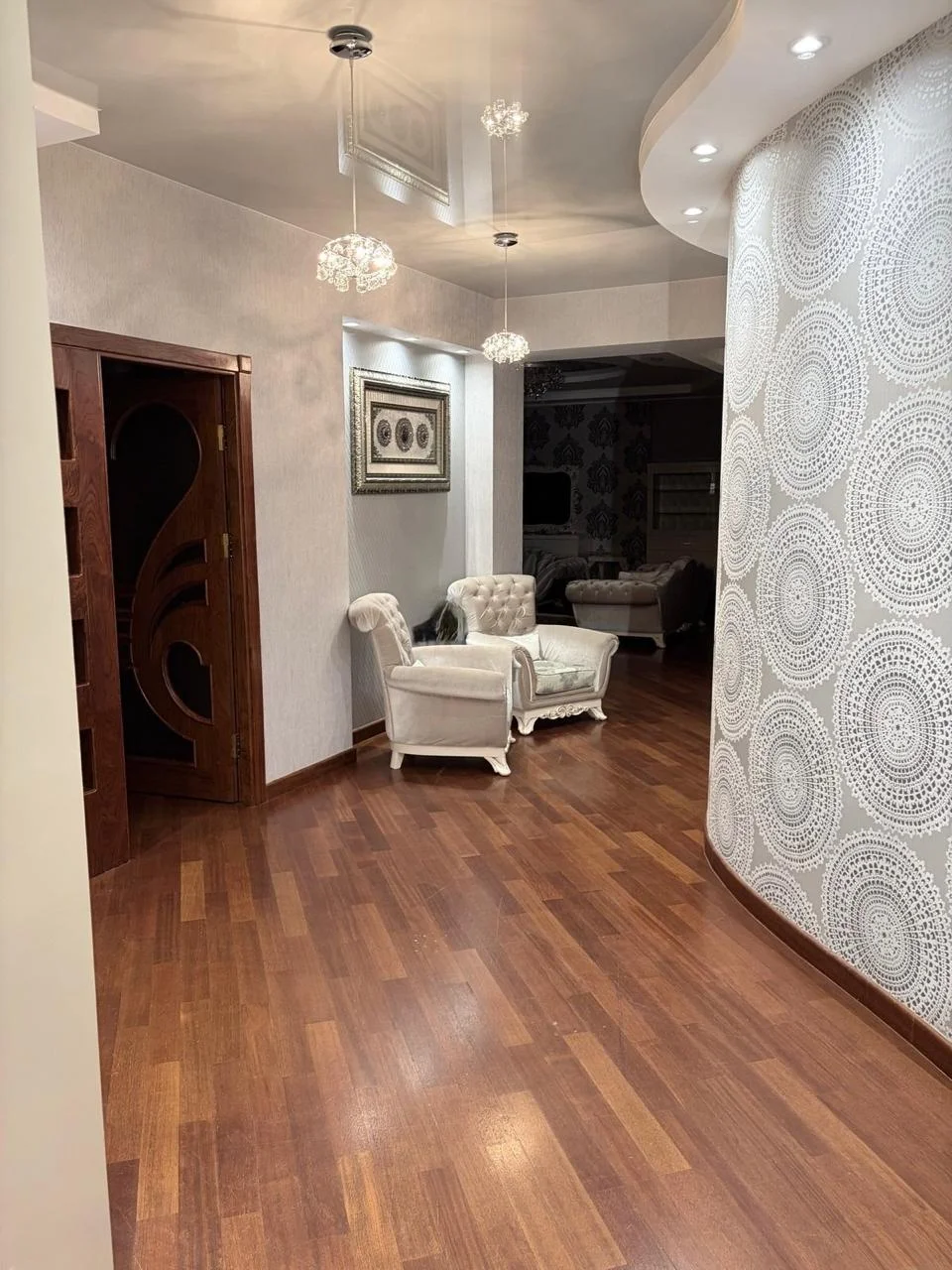 Kirayə 4 otaqlı Mənzil 200 m² Nərimanov r.