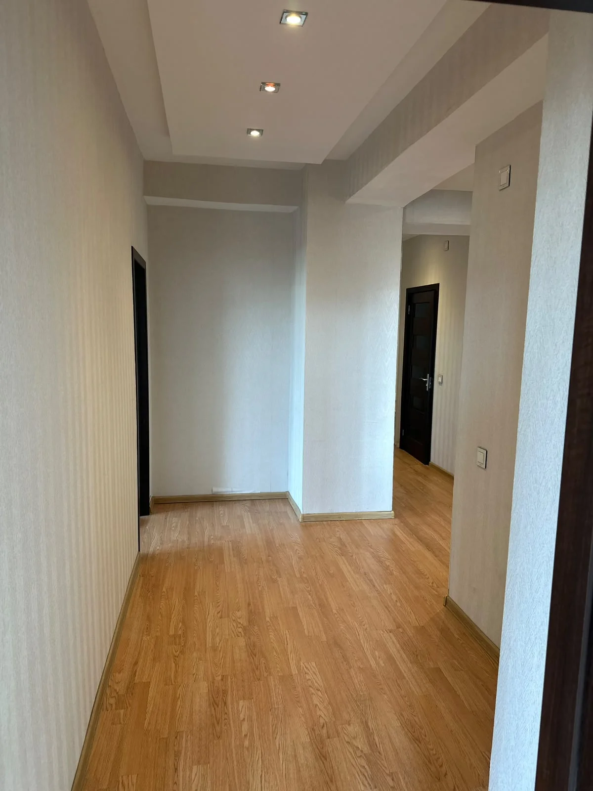 Kirayə 3 otaqlı Ofis 150 m² Yasamal r. Nizami m. – şəkil 12