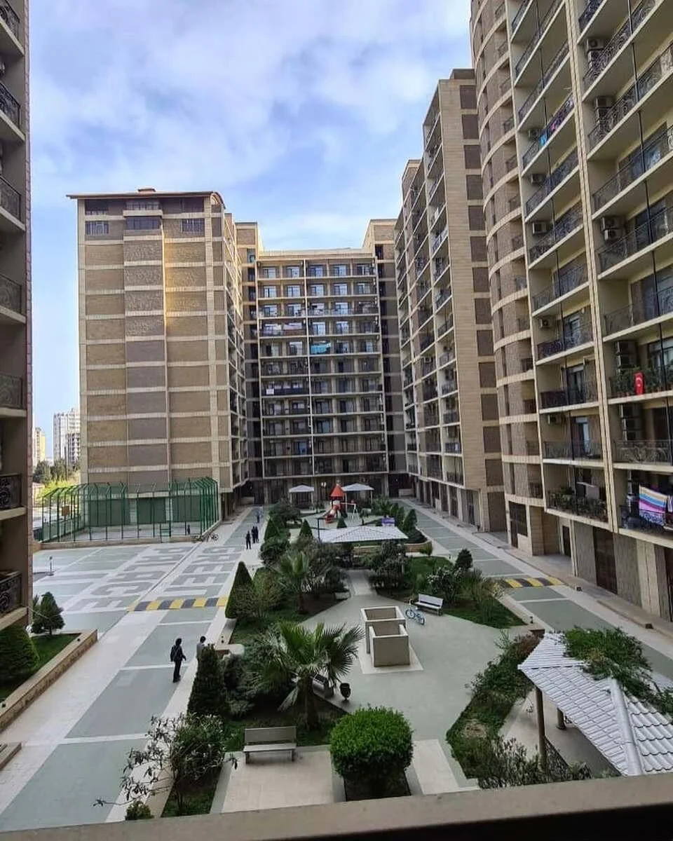 Kirayə 4 otaqlı Mənzil 200 m² Nərimanov r.