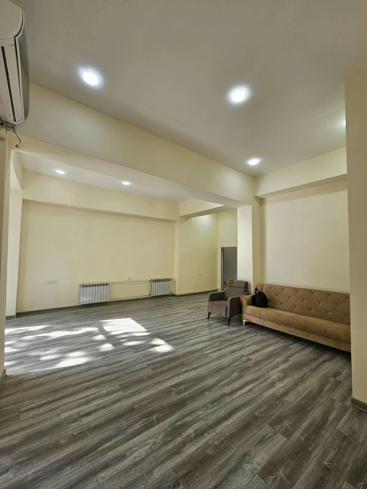 Kirayə Obyekt 110 m² Binəqədi r.