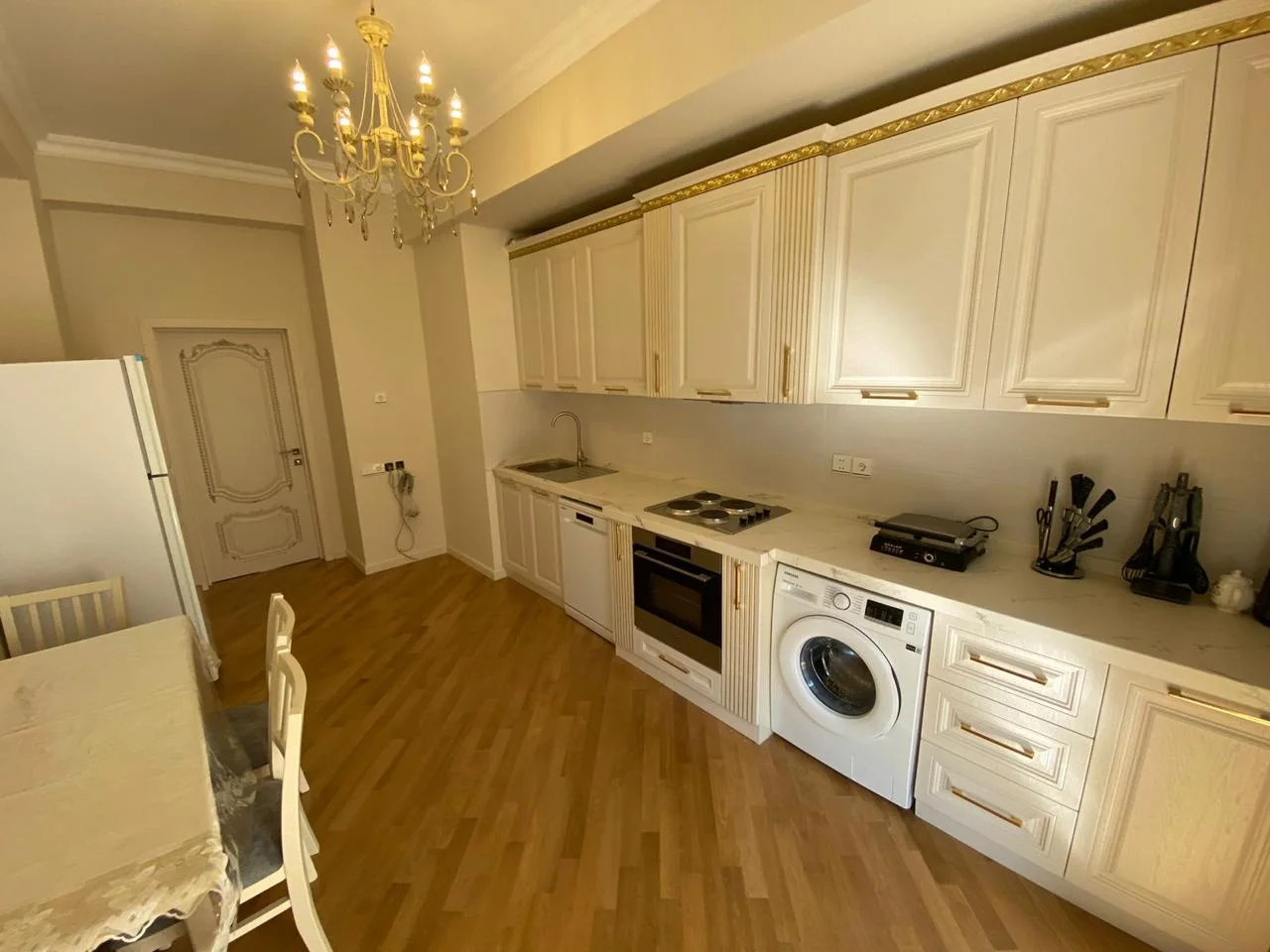 Kirayə 3 otaqlı Mənzil 150 m² Xətai r. Ağ şəhər q. – şəkil 6
