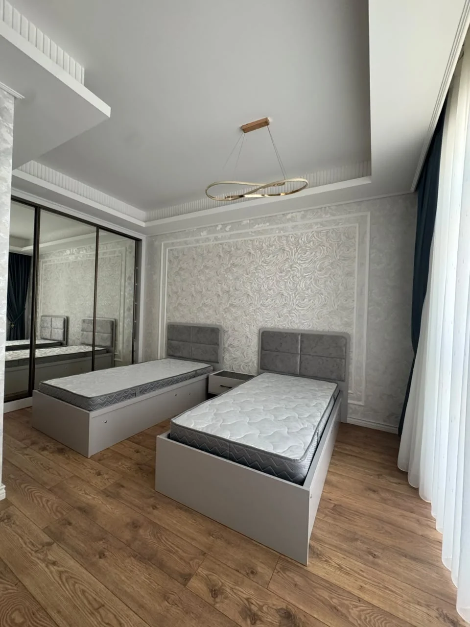 Kirayə 3 otaqlı Mənzil 158 m² Xətai r.