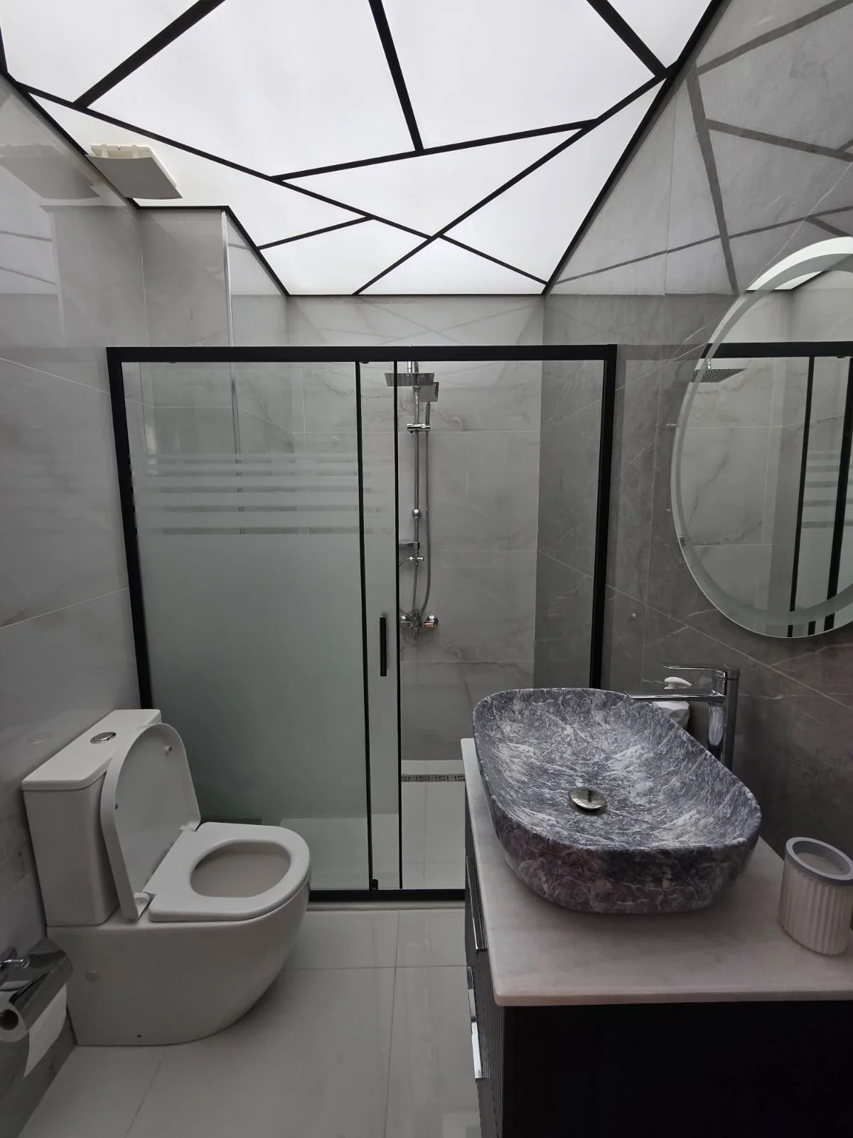 Kirayə 3 otaqlı Mənzil 105 m² Nərimanov r.