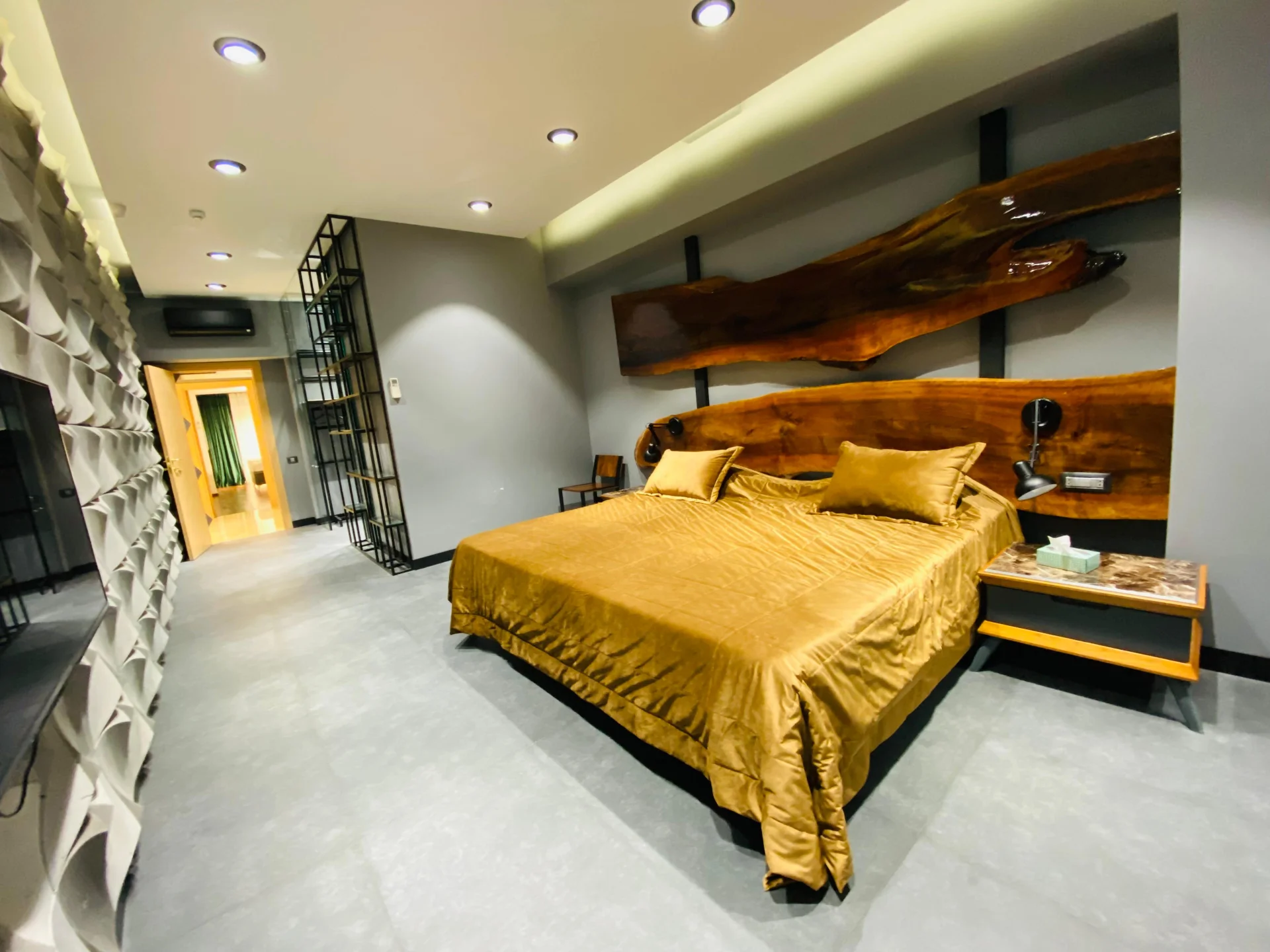 Kirayə 3 otaqlı Mənzil 145 m² Xətai r.