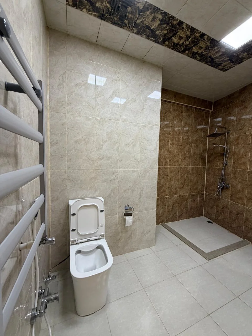 Kirayə 3 otaqlı Mənzil 130 m² Yasamal r. Yeni Yasamal q. – şəkil 12