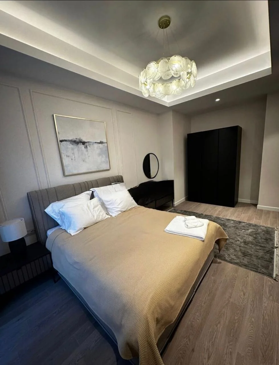 Kirayə 3 otaqlı Mənzil 110 m² Xətai r.
