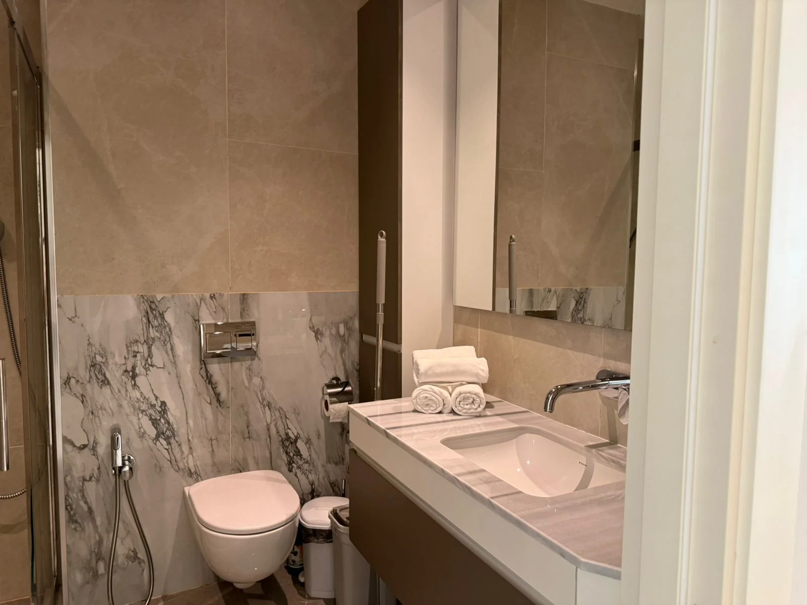 Kirayə 2 otaqlı Mənzil 96 m² Sabunçu r. Sea Breeze q. – şəkil 14