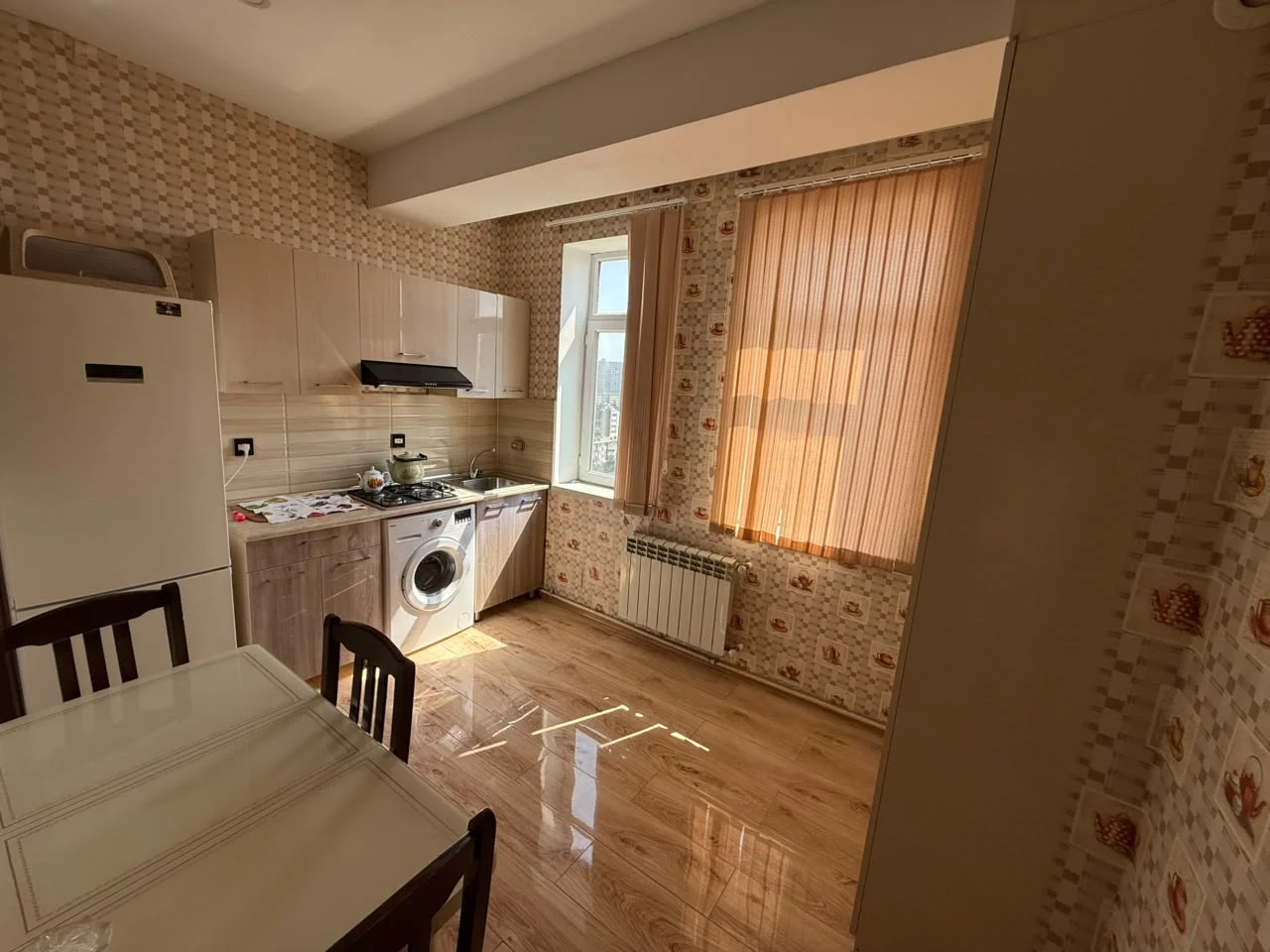 Kirayə 2 otaqlı Mənzil 70 m² Yasamal r. – şəkil 3