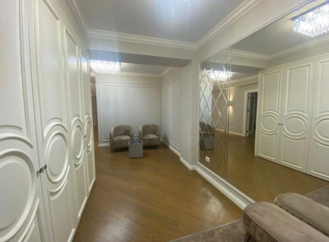 Kirayə 3 otaqlı Mənzil 180 m² Səbail r. – şəkil 9