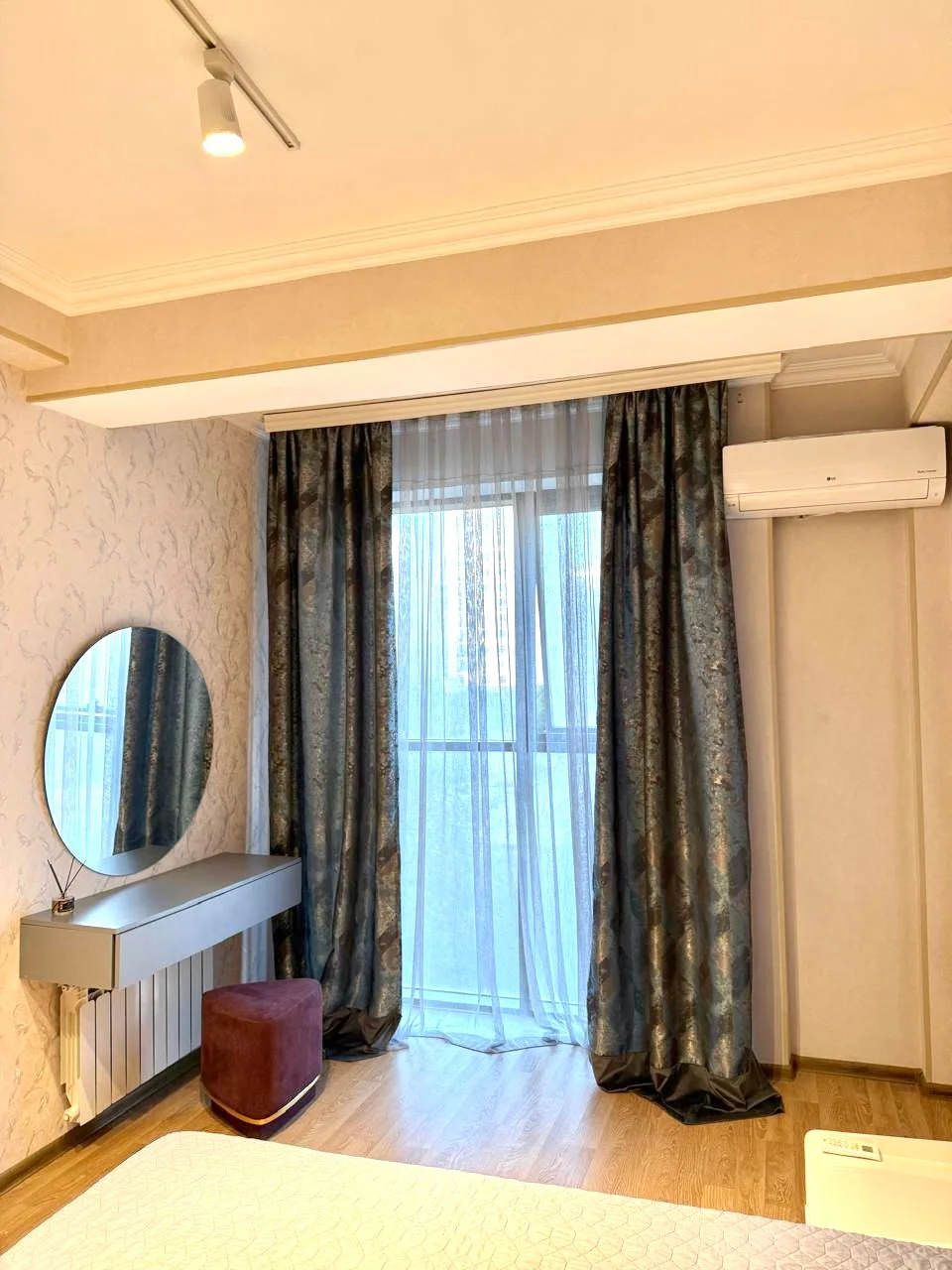 Kirayə 3 otaqlı Mənzil 92 m² Nəsimi r.