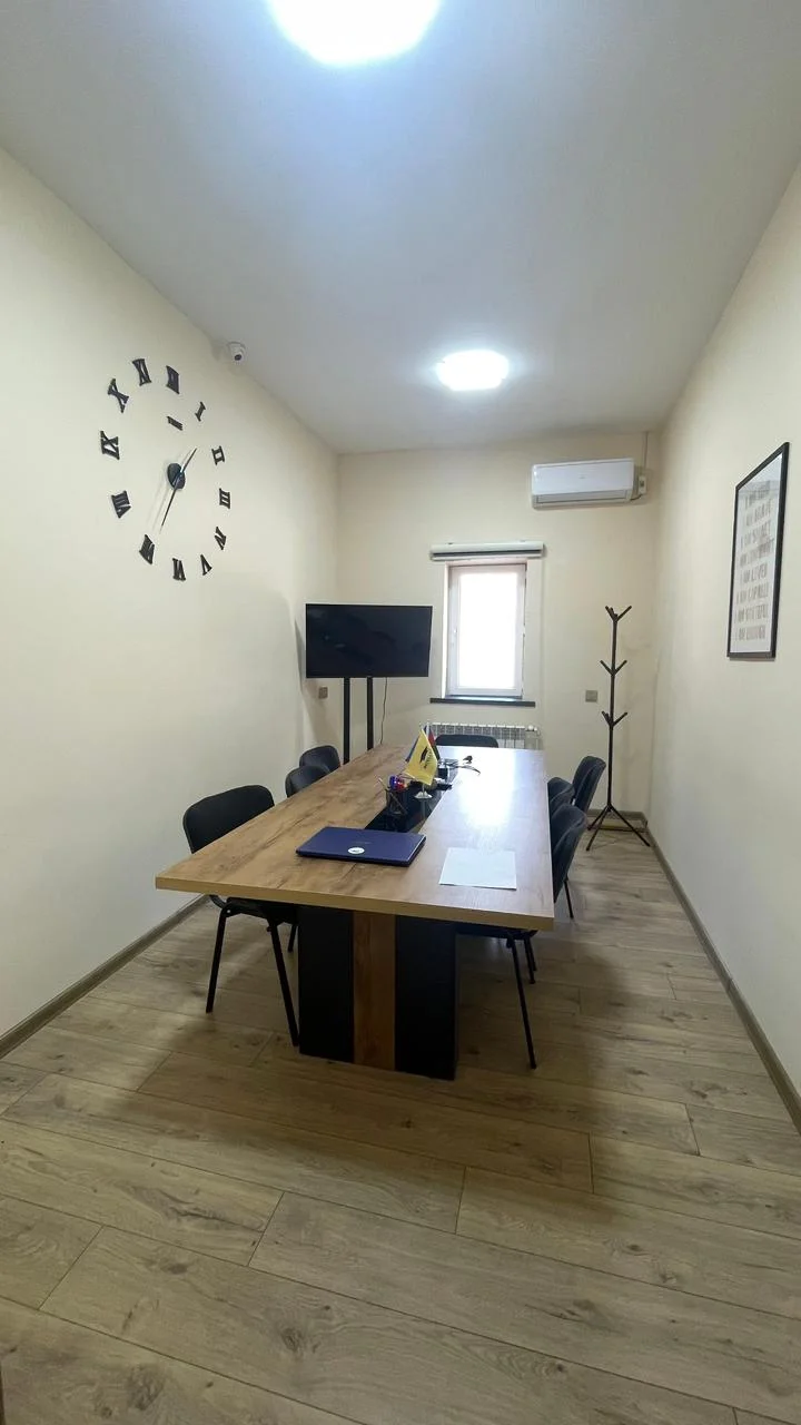Kirayə 6 otaqlı Ofis 130 m² Nəsimi r.