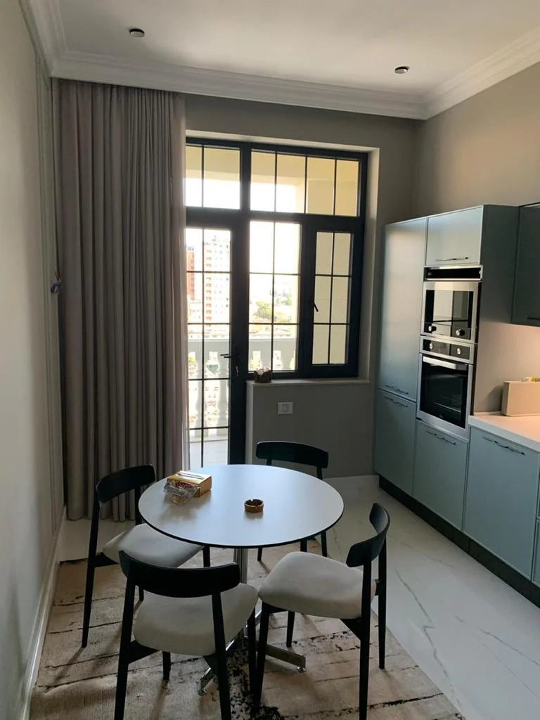 Kirayə 3 otaqlı Mənzil 160 m² Yasamal r. – şəkil 7