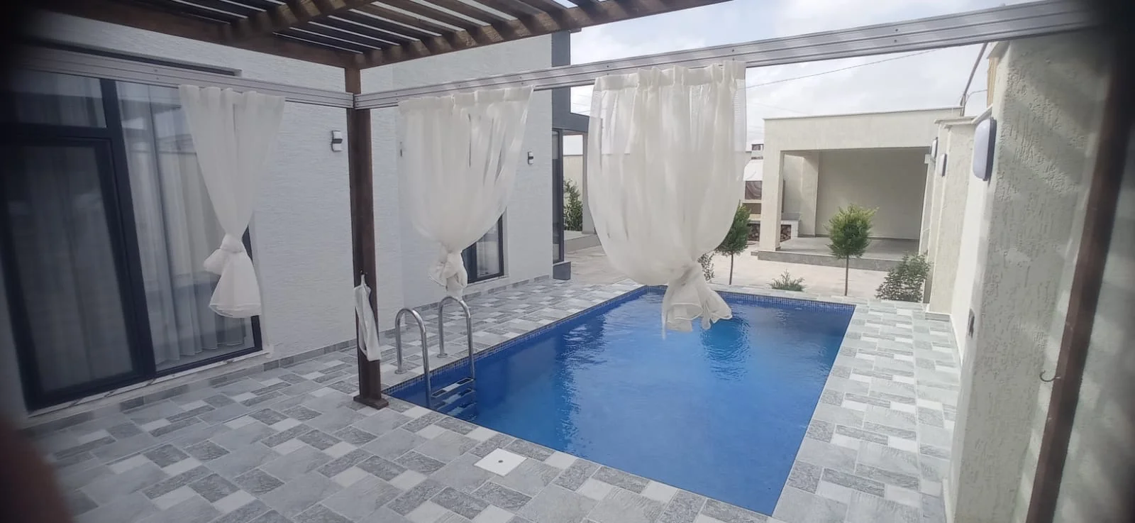 Satılır 4 otaqlı Həyət evi / Bağ evi 160 m² Xəzər r.