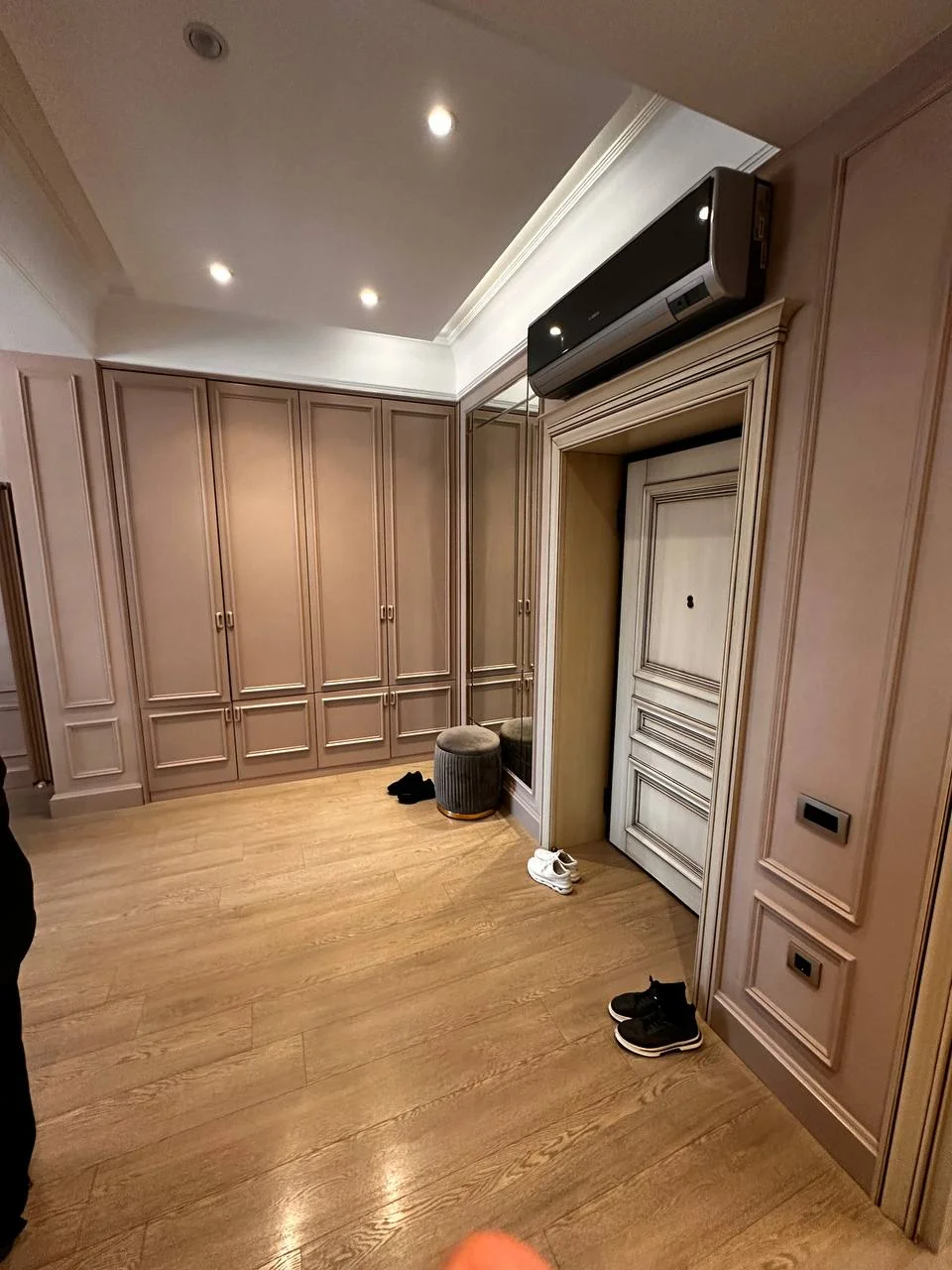Kirayə 2 otaqlı Mənzil 83 m² Xətai r. Ağ şəhər q. – şəkil 18