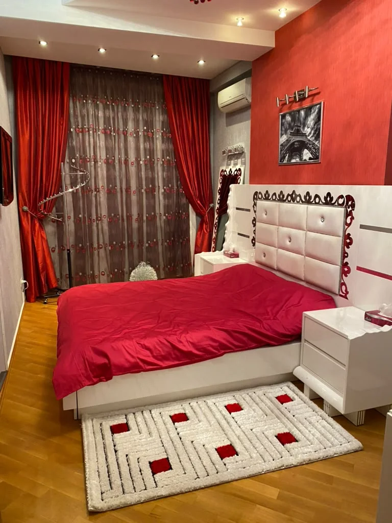 Kirayə 3 otaqlı Mənzil 120 m² Yasamal r. – şəkil 3