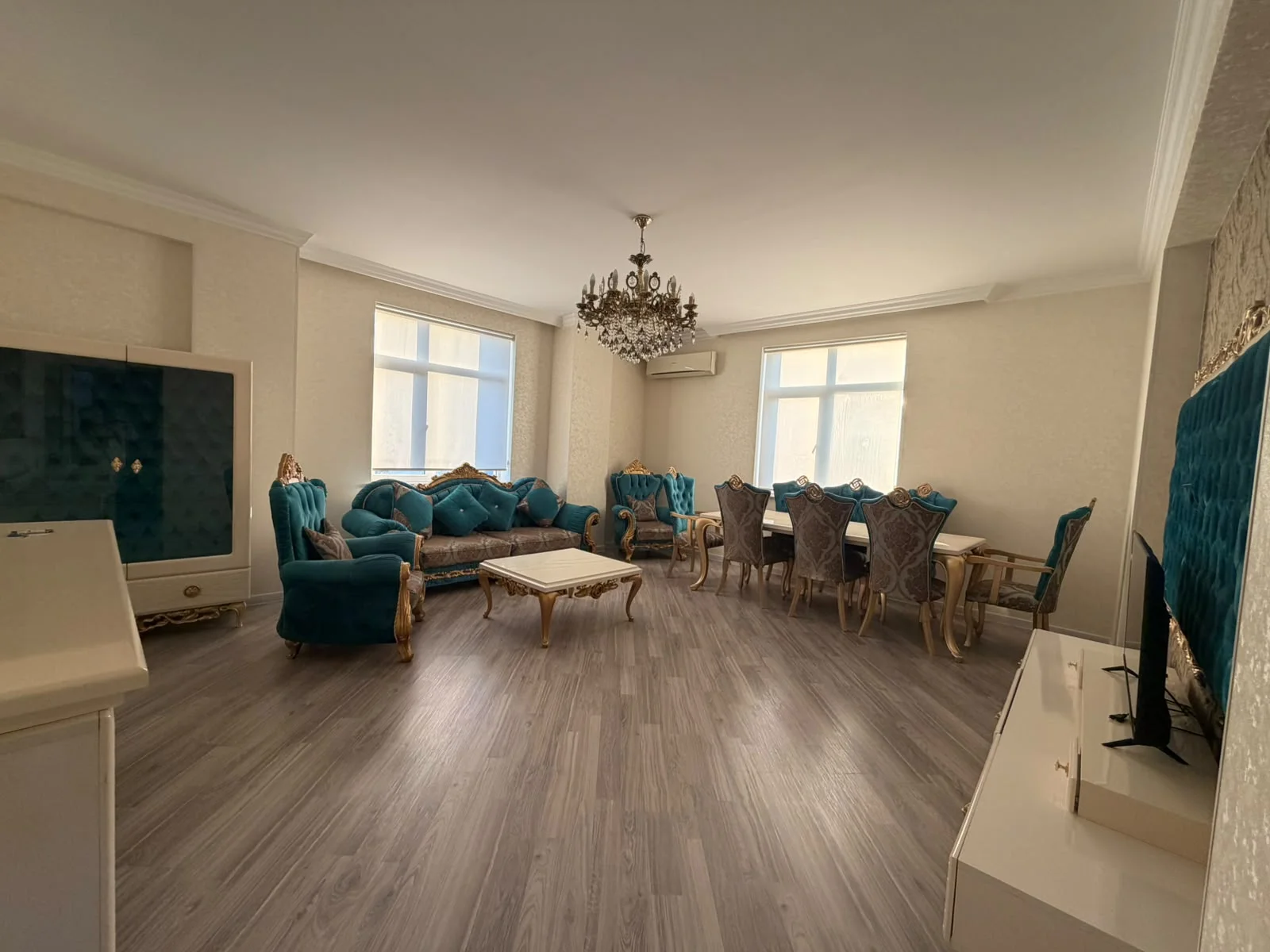 Kirayə 3 otaqlı Mənzil 142 m² Nəsimi r.