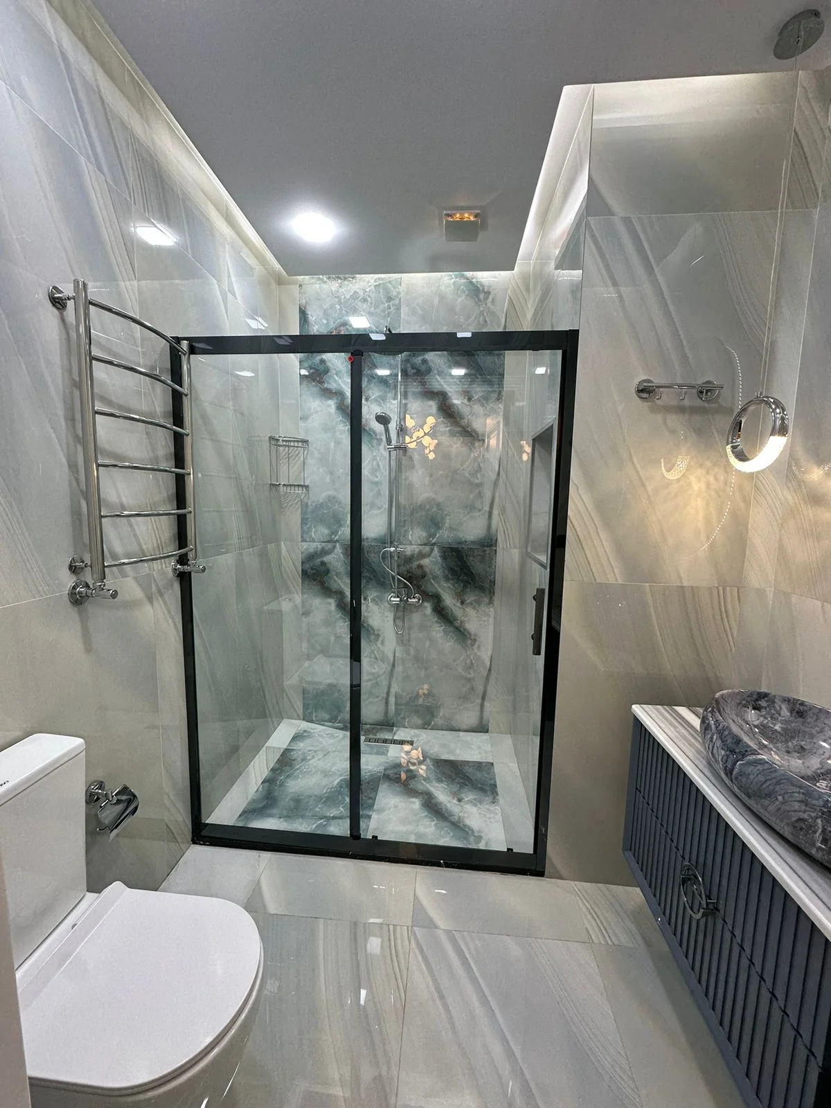 Kirayə 3 otaqlı Mənzil 120 m² Xətai r.
