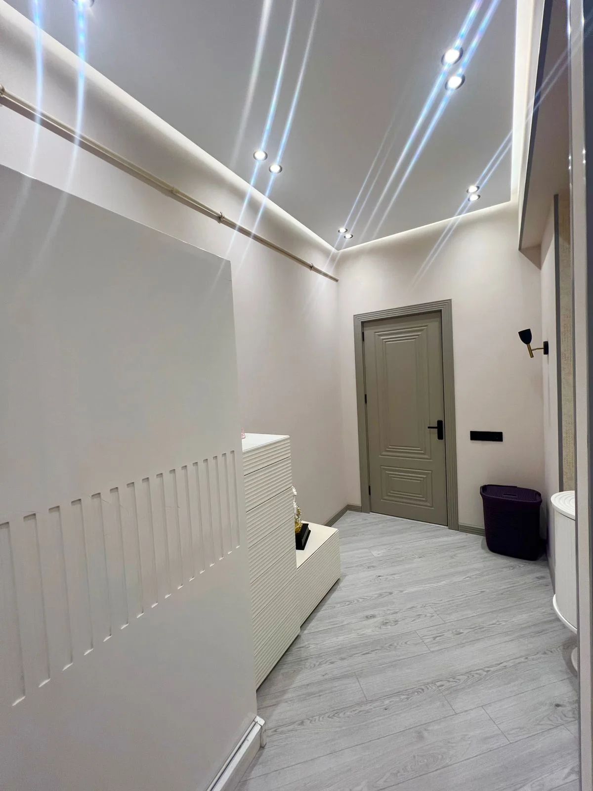 Satılır 2 otaqlı Mənzil 71 m² Yasamal r. – şəkil 3