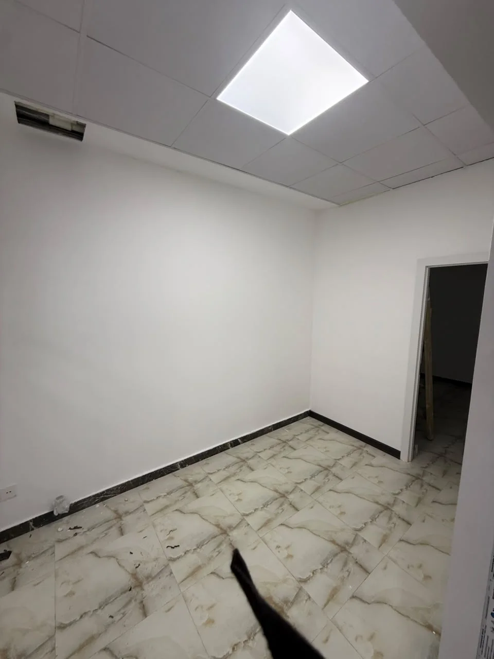 Kirayə 6 otaqlı Ofis 140 m² Nəsimi r. 28 May m. – şəkil 5