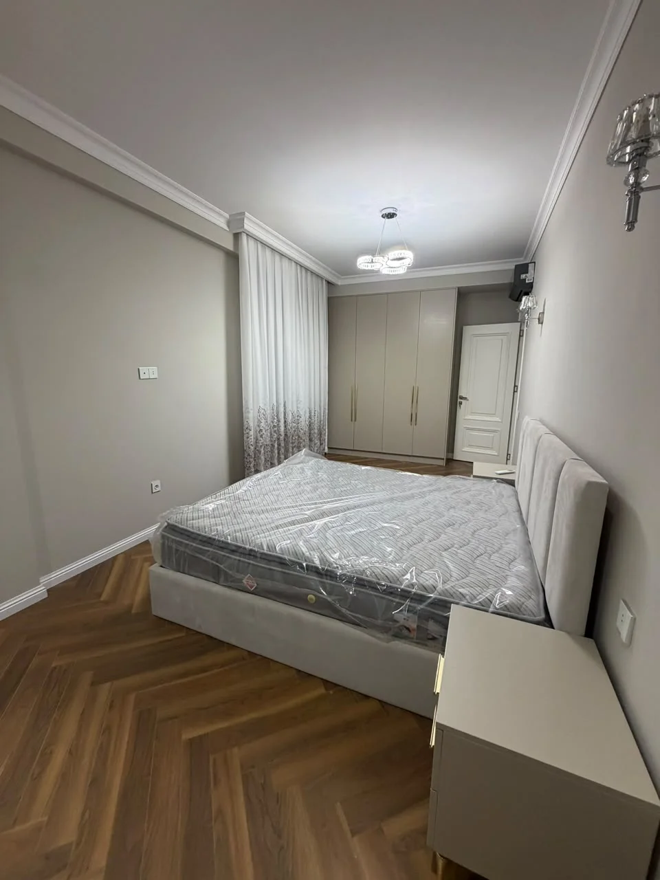 Kiralık 2 odalı Daire 101 m² Binəqədi ilçesi Azadlıq prospekti metro – şəkil 3