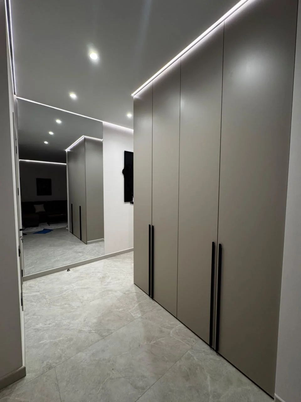 Kirayə 3 otaqlı Mənzil 97 m² Nəsimi r.