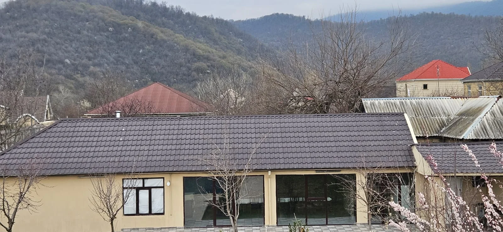 Satılır 12 otaqlı Həyət evi / Bağ evi 280 m² Qəbələ – şəkil 9