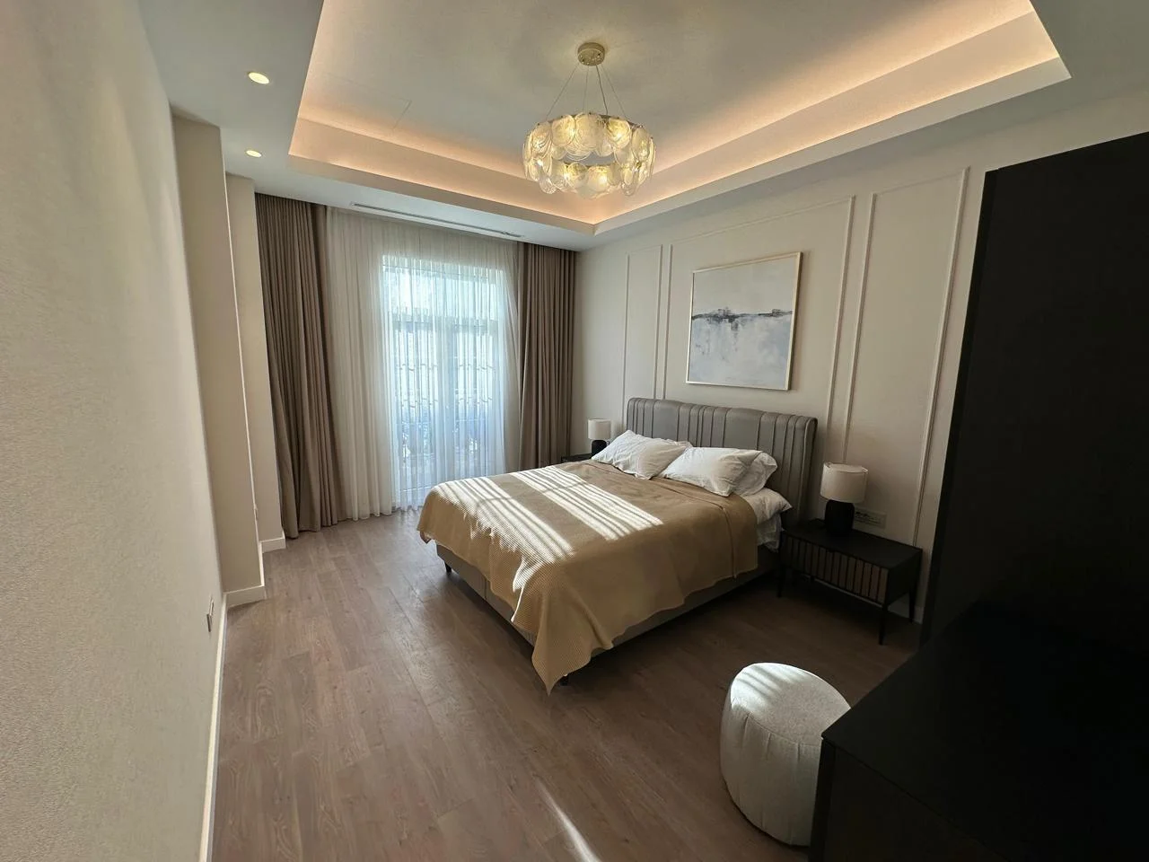 Kirayə 3 otaqlı Mənzil 111 m² Xətai r.