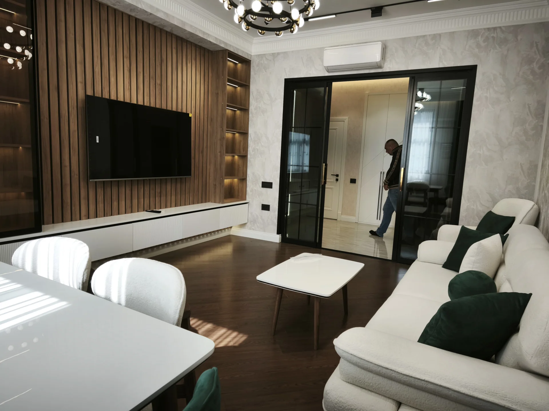 Kirayə 2 otaqlı Mənzil 86 m² Yasamal r. Elmlər Akademiyası m. – şəkil 4