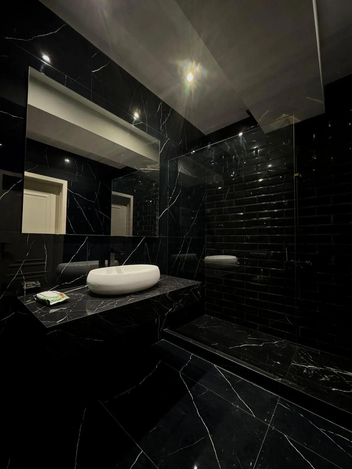 Kirayə 2 otaqlı Mənzil 100 m² Nəsimi r. – şəkil 17