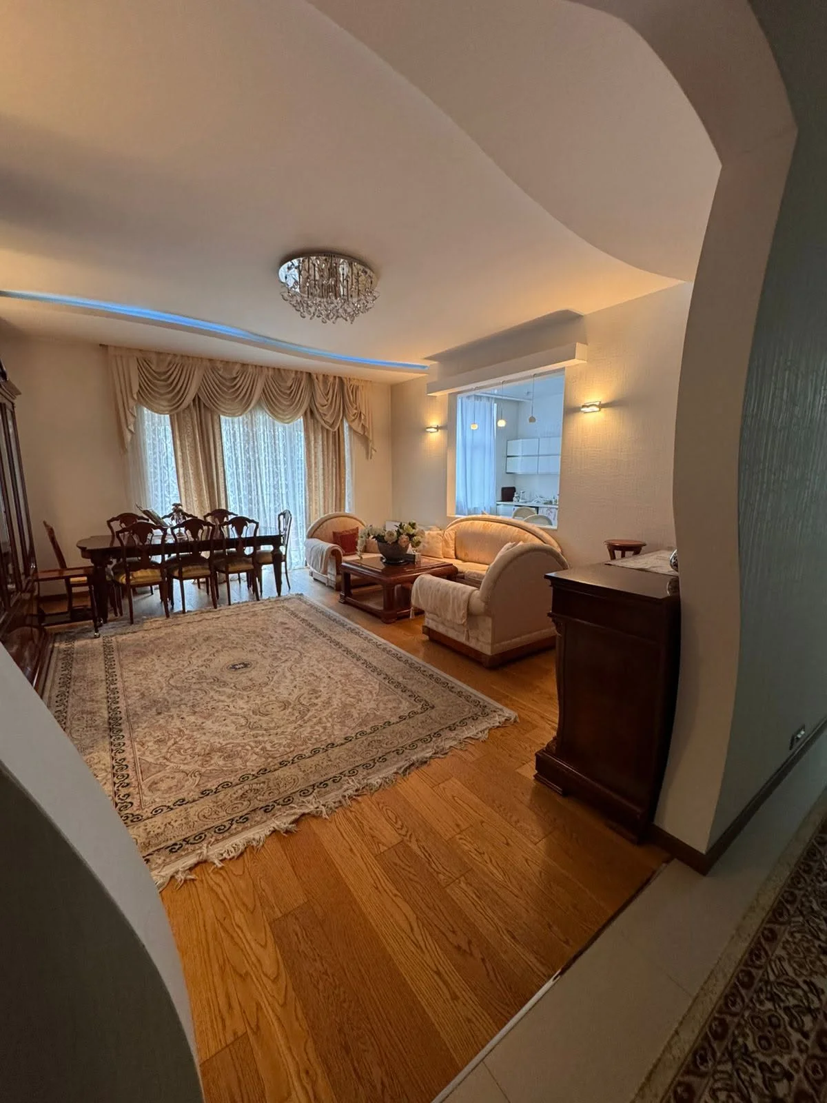 Kirayə 3 otaqlı Mənzil 105 m² Yasamal r. 20 Yanvar m. – şəkil 1