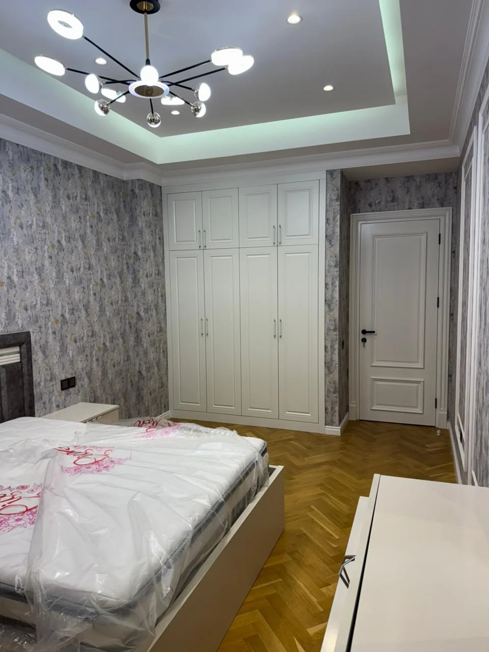Kirayə 2 otaqlı Mənzil 91 m² Xətai r.