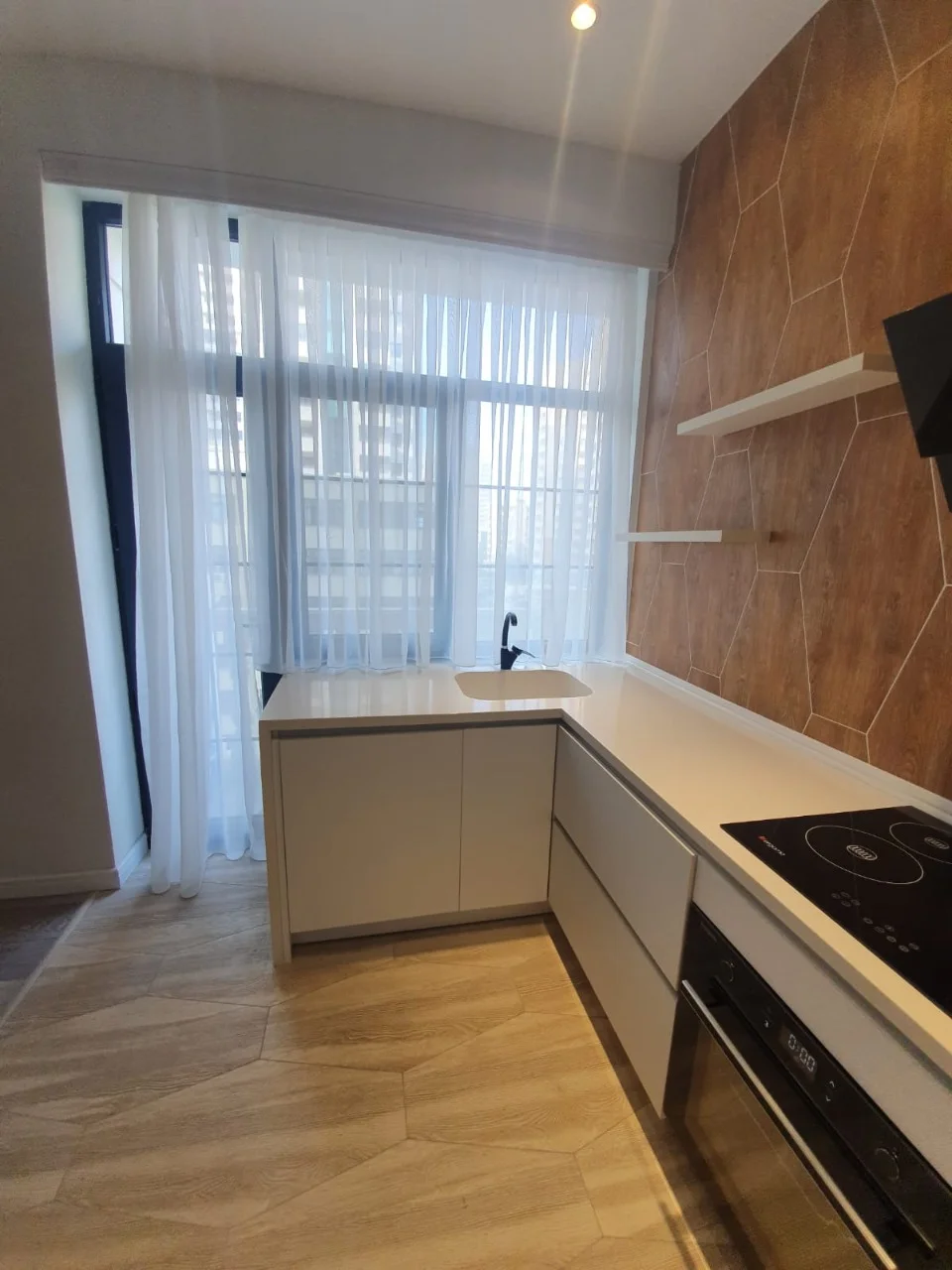Kirayə 3 otaqlı Mənzil 110 m² Yasamal r. Elmlər Akademiyası m. – şəkil 14